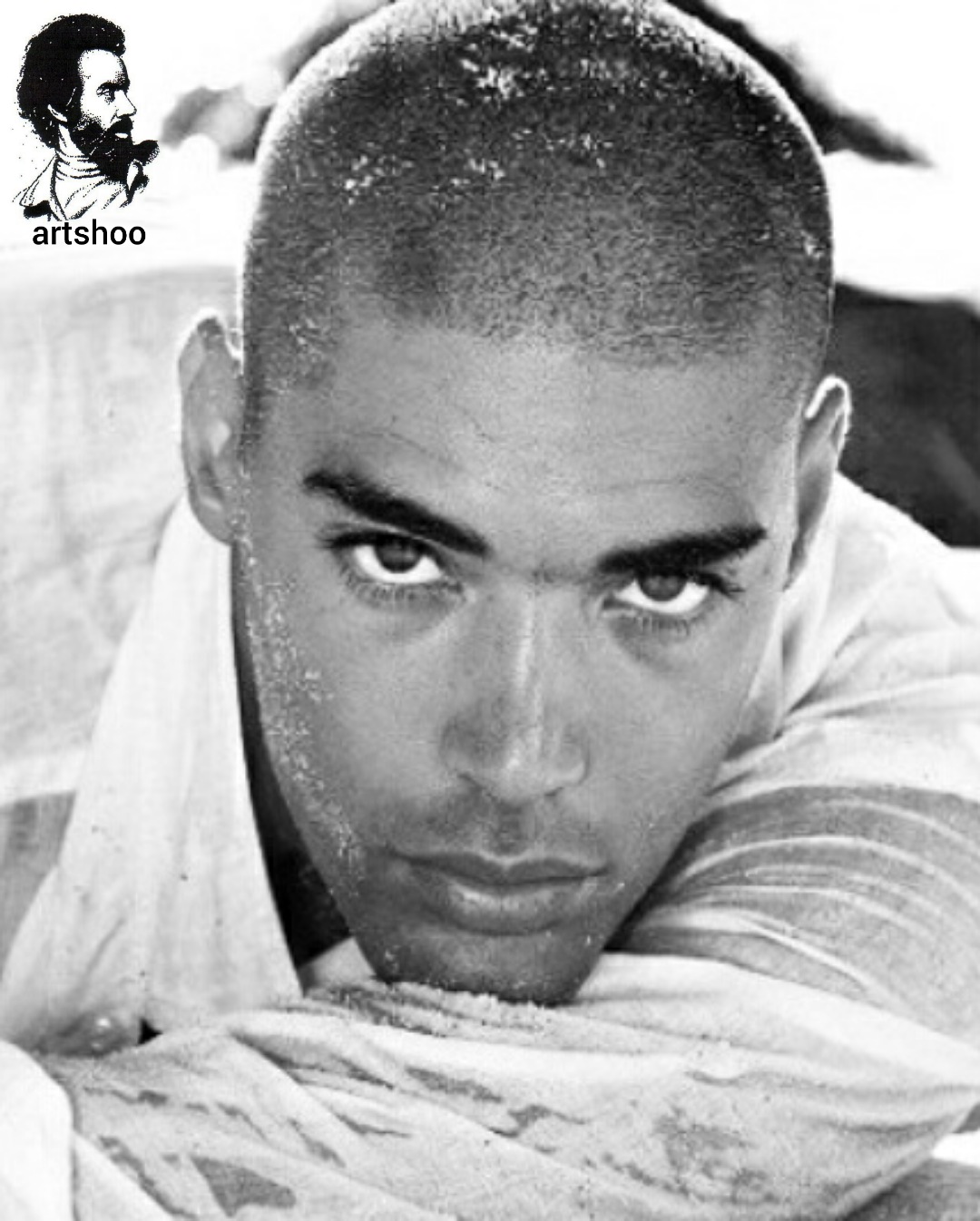 مدل پرتره سیاه قلم